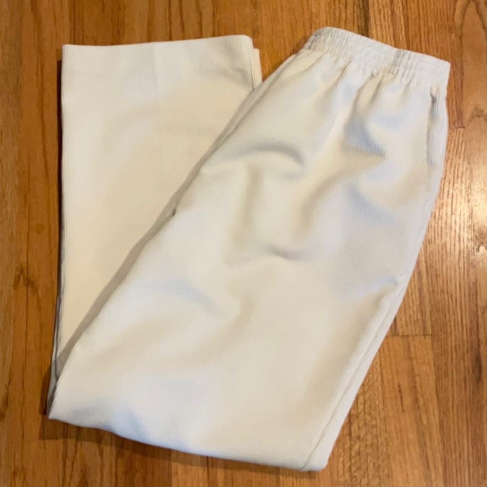 Alfred Dunner - Corduroy Pull-on PANTS - Women’s Size 12 - Winter White